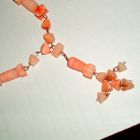 Peach Carnelian Agate Necklace - Picture 2 of 3